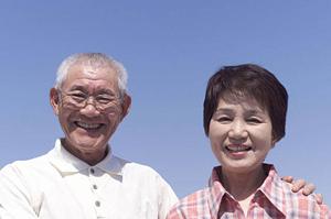 「理想の笑顔を手に入れる！矯正歯科の治療方法と費用完全ガイド」